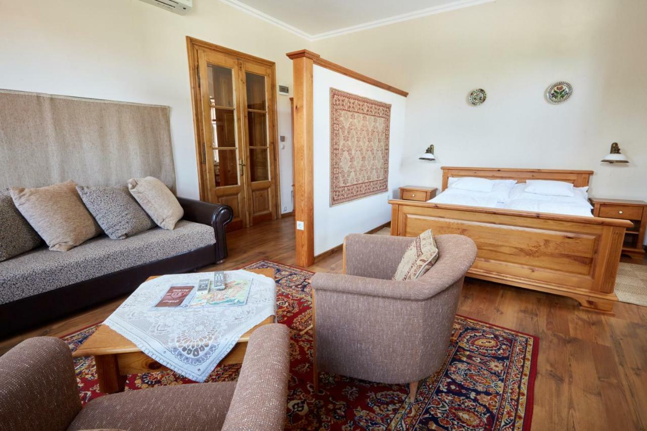 Sarok Vendeghaz Hotel Villany Luaran gambar